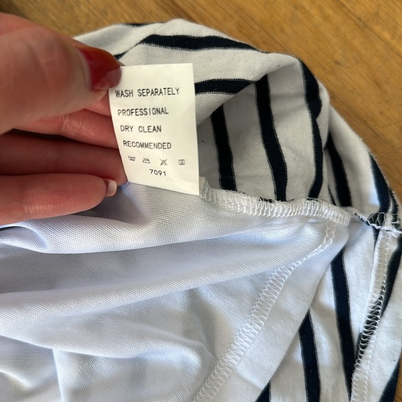 *last day 5/12!* BTFBM | Women’s white and navy striped, side rouched, dress - Picture 5 of 16